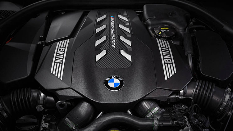 2019 BMW 8 Series coupe / بی‌ام‌و سری 8 مدل 2019