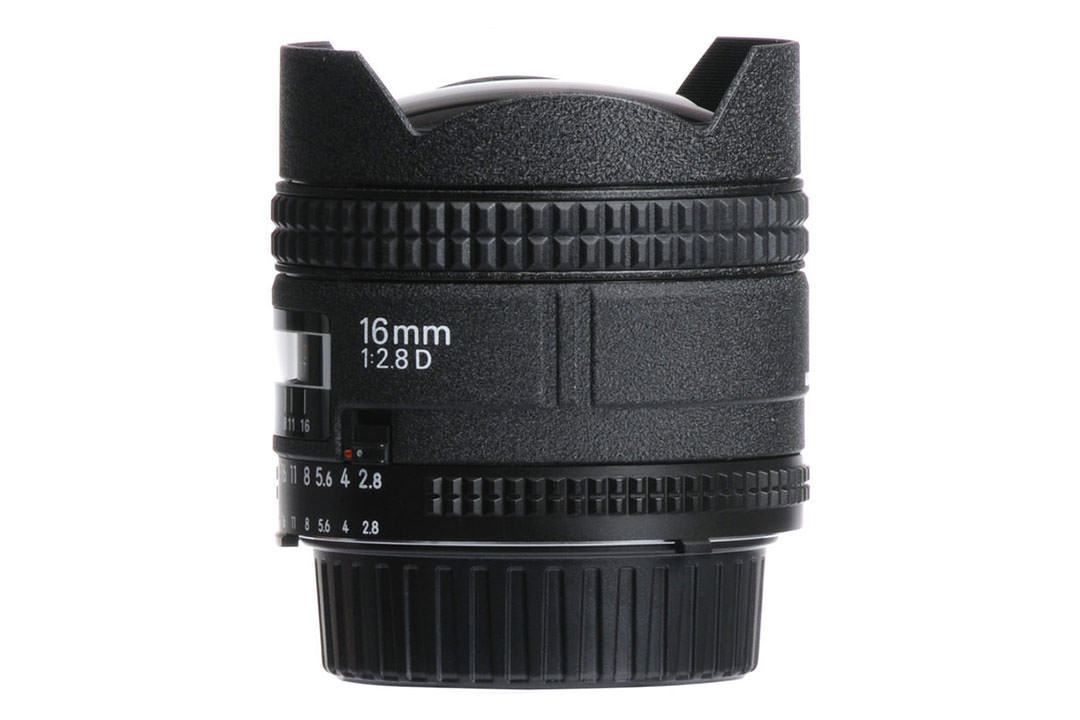 Nikon AF Fisheye-Nikkor 16mm f/2.8D	