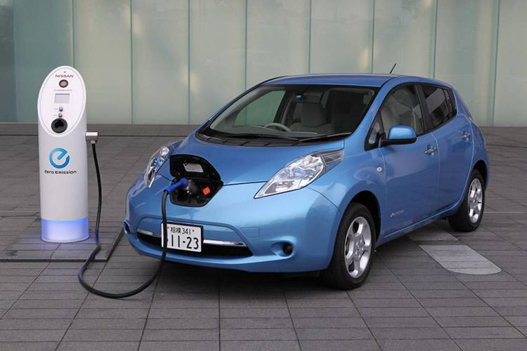 electric car / خودروی برقی