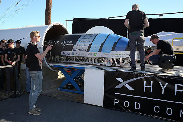 SpaceX Hyperloop Pod / پاد هایپرلوپ اسپیس‌ایکس