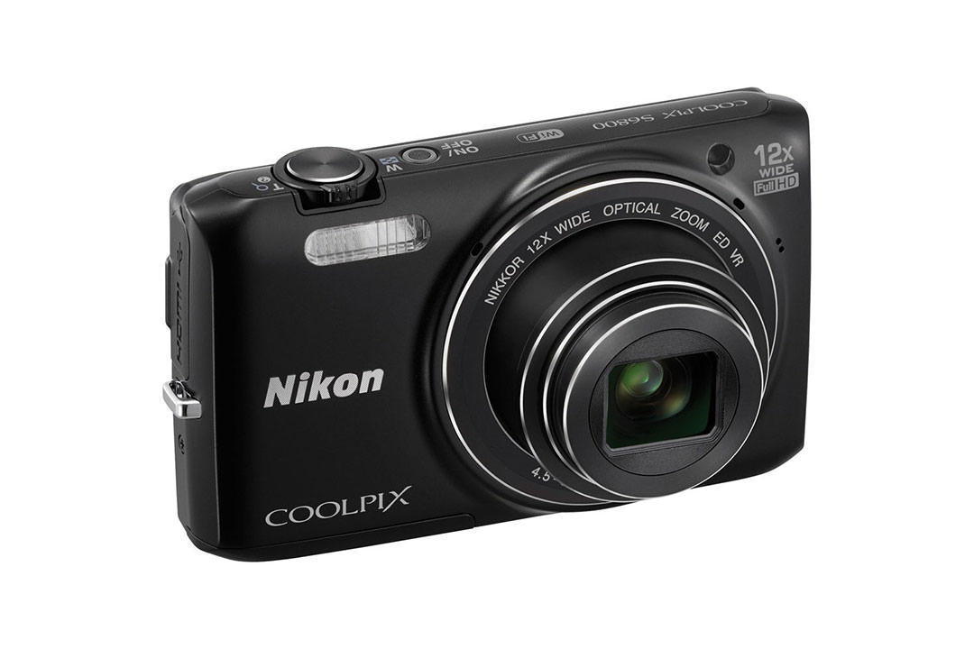 Nikon Coolpix S6800	