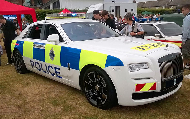 Police Car / خودروی پلیس