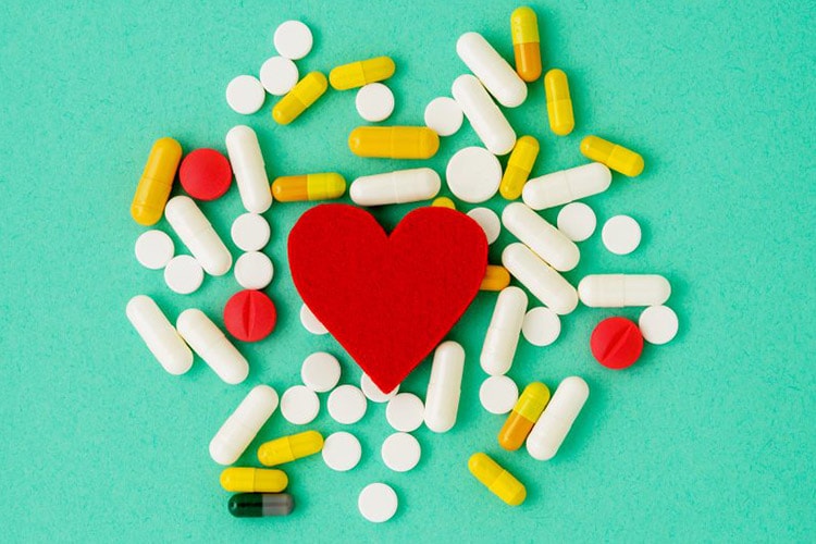 نگاهی به داروهای موثر برای جلوگیری از مرگ ناشی از سکته و حمله قلبی