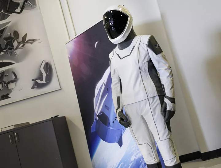 لباس فضانوردی اسپیس ایکس 