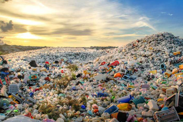 چرا زباله‌های پلاستیکی قابل بازیافت نیستند؟