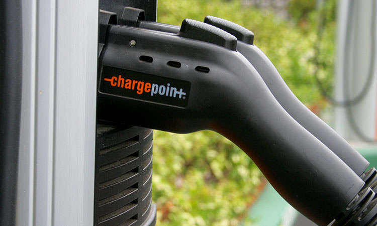 ChargePoint EV charging / شارژر خودروی برقی شارژپوینت