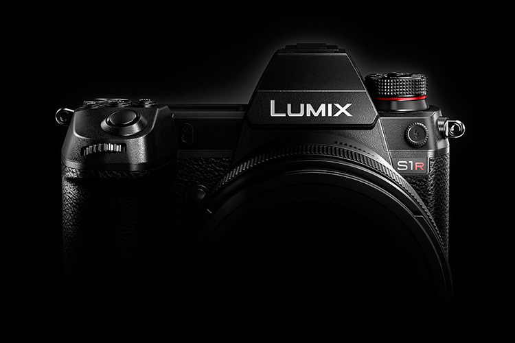 پاناسونیک از نسخه مفهومی دوربین‌های بدون‌آینه و فول‌فریم لومیکس S1 و S1R رونمایی کرد