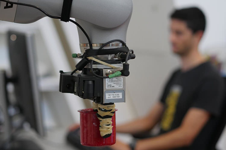 DON؛ ربات جدید MIT که اشیاء ناشناس را تشخیص می‌دهد 