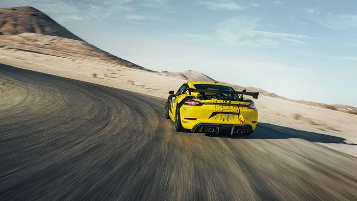 New Porsche 718 Cayman GT4 Clubsport