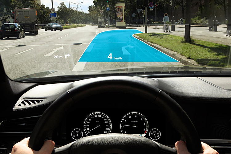هیوندای از فناوری واقعیت افزوده روی شیشه خودرو رونمایی کرد