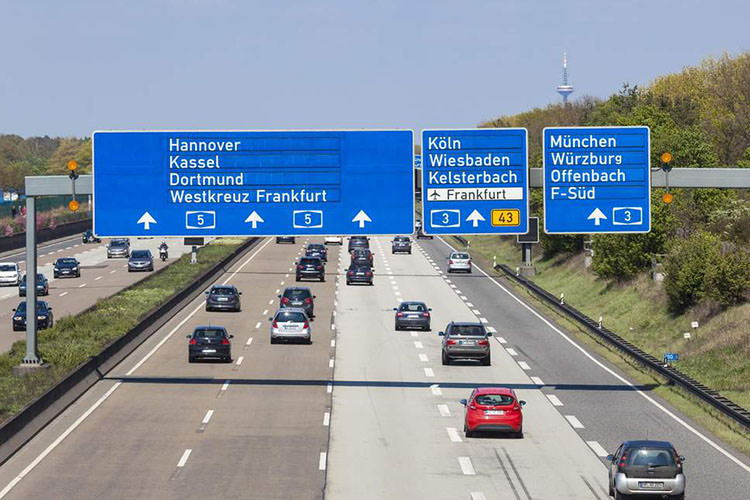 آلمان به دنبال اعمال محدودیت سرعت در اتوبان