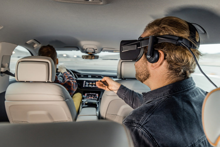 Audi e-tron virtual reality / واقعیت مجازی آئودی ای-ترون