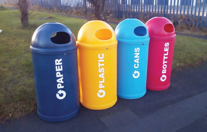 سطل‌ های مخصوص جمع آوری زباله های قابل بازیافت