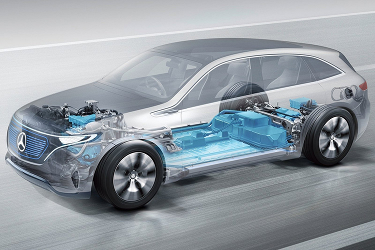 همکاری IBM و مرسدس بنز برای تولید نسل جدید باتری خودرو