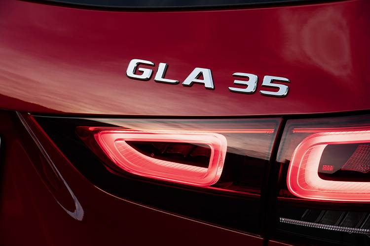 Mercedes-AMG GLA 35 / مرسدس بنز کلاس gla