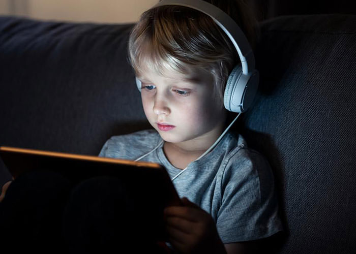 تأثیر رسانه های دیجیتال بر کودکان