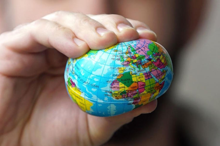پژوهشی جدید، یوتیوب را مقصر افزایش زمینتختگرایان میداند