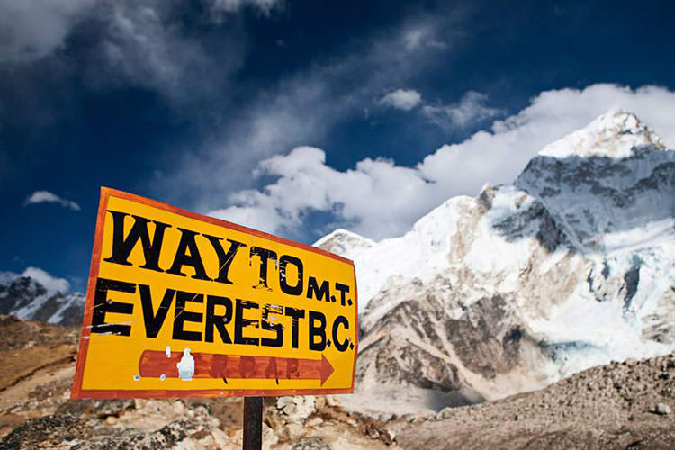 پیداشدن اجساد کوهنوردان دراثر ذوب‌ یخچال‌های اورست 