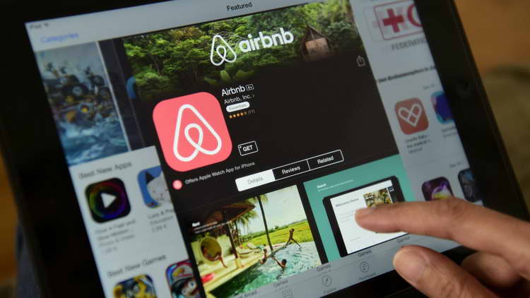Airbnb acquire HotelTonight