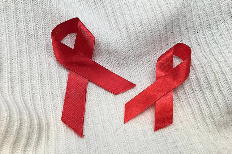 اولین پیوند موفق کلیه بین دو بیمار مبتلا به HIV انجام شد