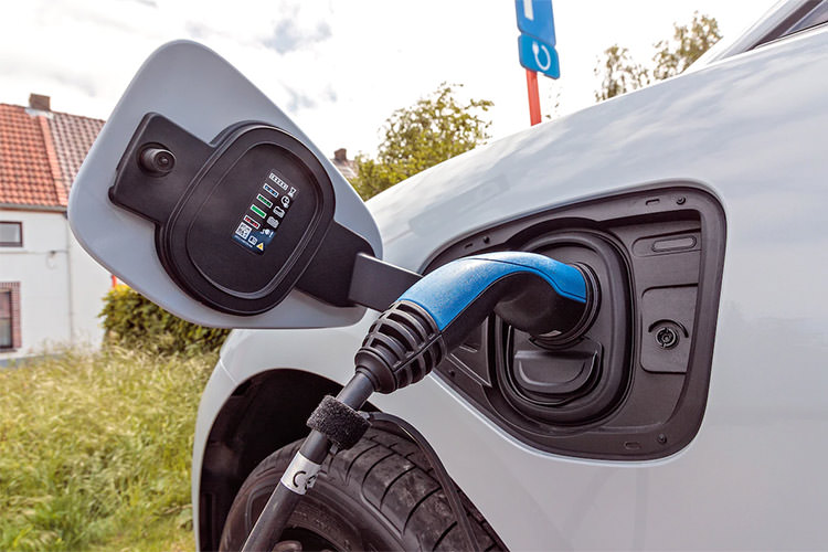 electric car battery charger / شارژر باتری خودروی الکتریکی