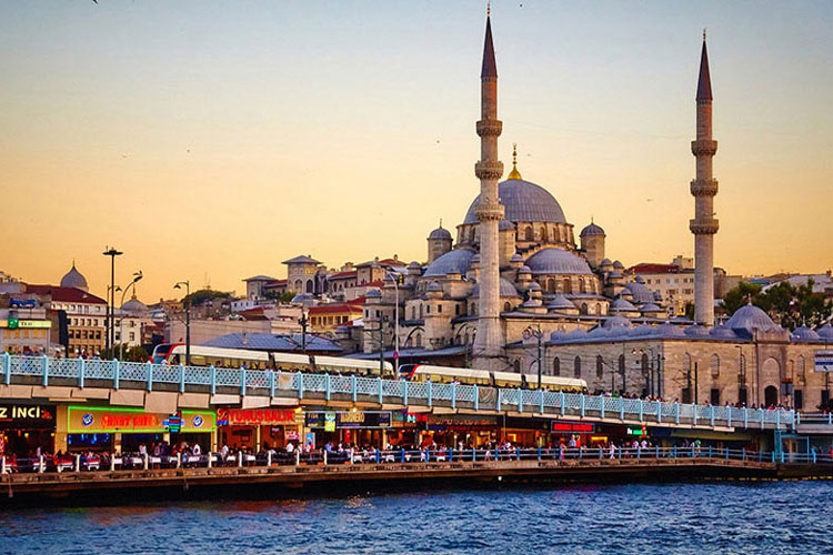 شرکت در مسابقه تور گردشگری ترکیه دلارام سیر