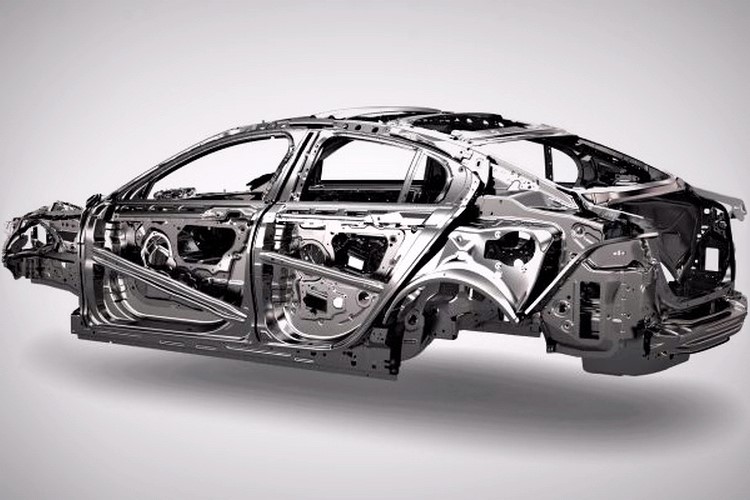 آلومینیوم یا فولاد؛ کدام آلیاژ برای خودروسازی بهتر است؟