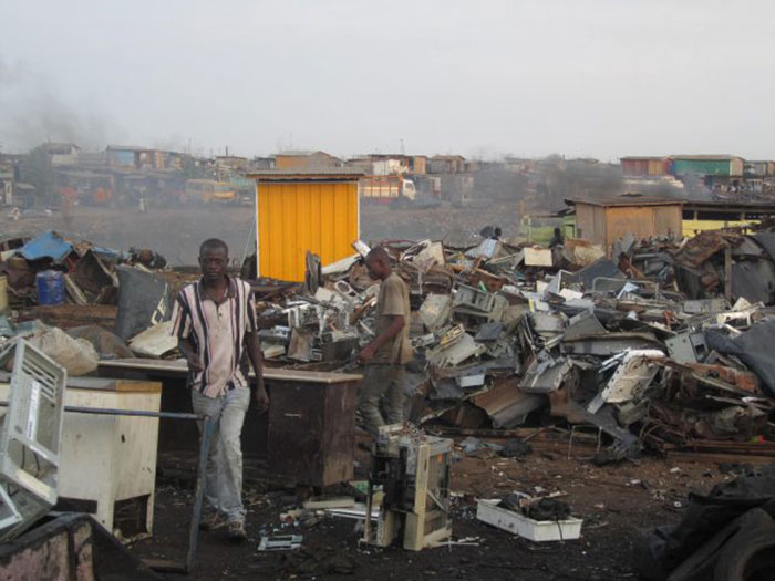 بازیافت زباله الکترونیکی در آگلوبلوشی