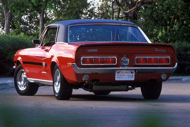 Ford Mustang / فورد موستانگ