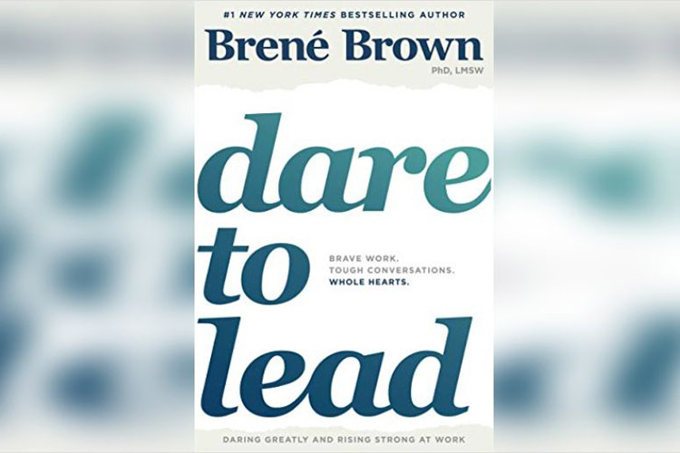 معرفی کتاب «شهامت رهبری» اثر برنی براون