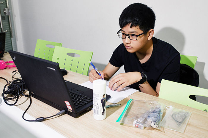 آموزش به کمک هوش مصنوعی در چین