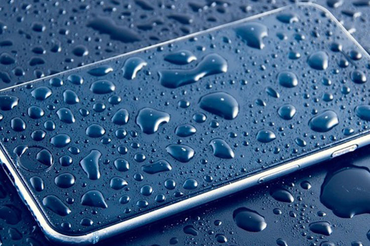 نمایشگر اولتراسونیک، راهکار اپل برای بهبود عملکرد لمسی نمایشگر آیفون زیر قطرات آب