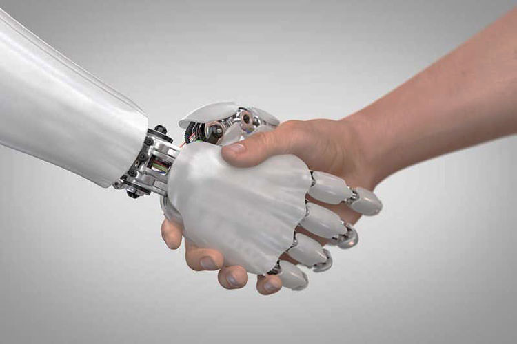 درصورت اخراج از محل کار، ترجیح می‌‌دهید یک ربات جای شما را بگیرد یا انسان؟