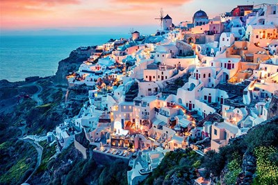 ستاره ونک از دنیای فریبنده قاره سبز جهان، اروپا مینویسد