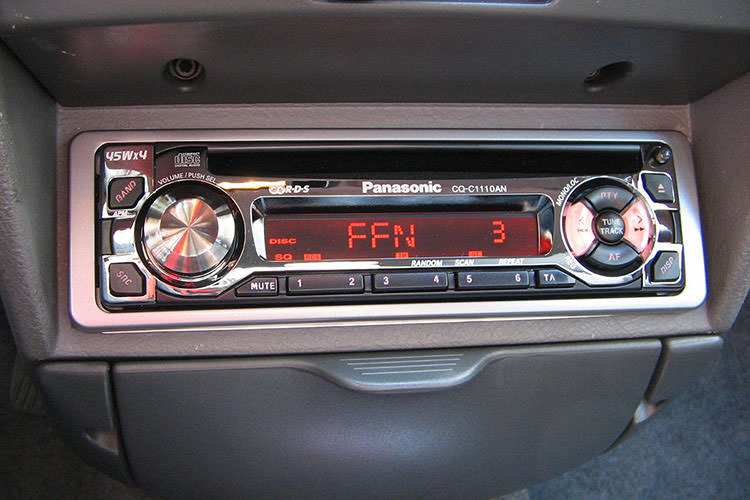 car audio system / سیستم صوتی خودرو