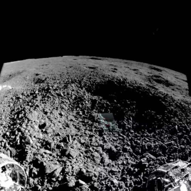 ماده مرموزی که کاوشگر چین در ماه پیدا کرد