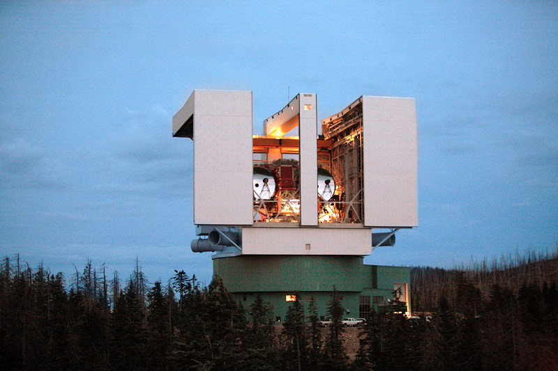 تلسکوپ بزرگ دوچشمی / LBT