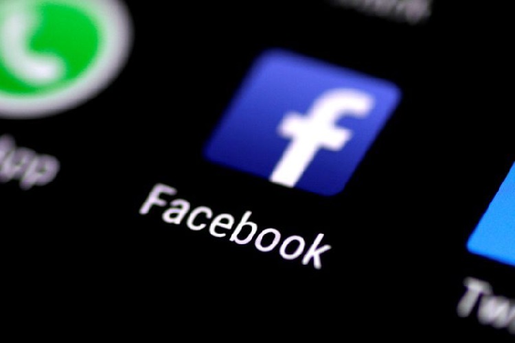افزایش موقت ارزش سهام فیسبوک؛ بازگشت به گردونه رقابت