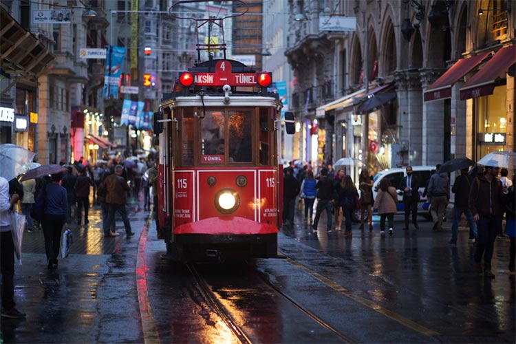روزهای بارانی استانبول؛ بهترین زمان شهرگردی!