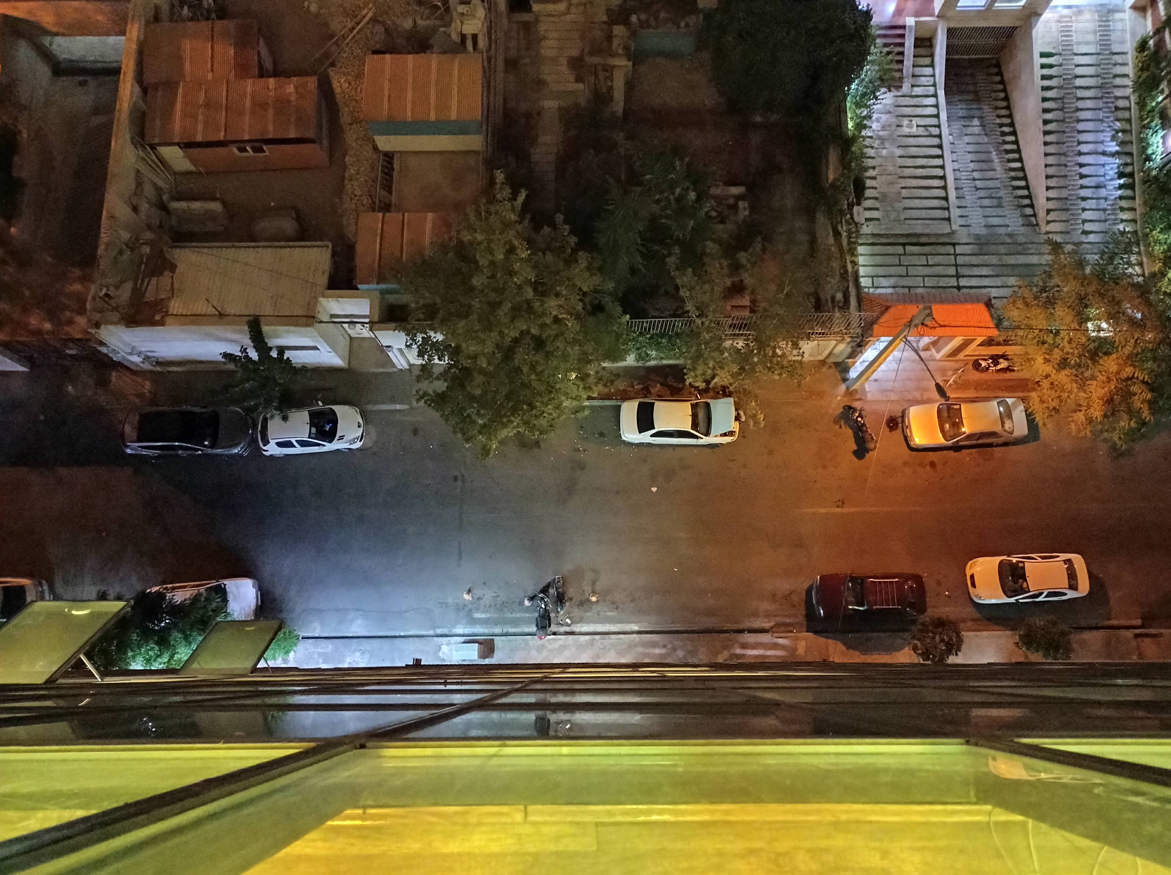نمونه عکس 1x دوربین اصلی ردمی نوت ۹ در تاریکی - کوی آناهیتا جردن