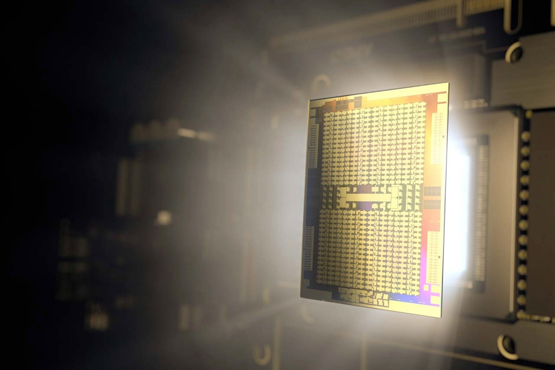 پردازنده گرافیکی AMD Instinct MI100 با معماری CDNA معرفی شد