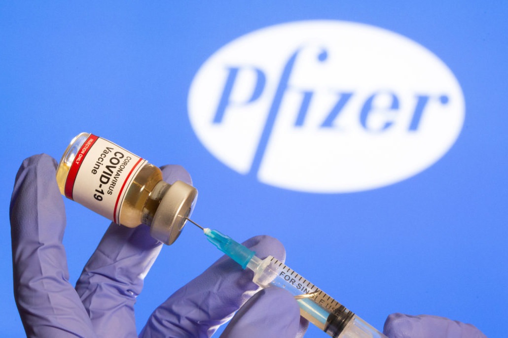 واکسن کرونای فایزر و ۱۰ نکته که باید درباره آن بدانید