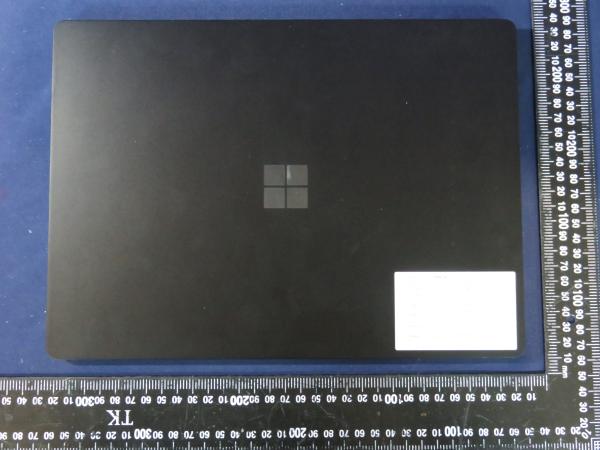 طراحی سرفیس لپ‌تاپ ۴ / Surface Laptop 4
