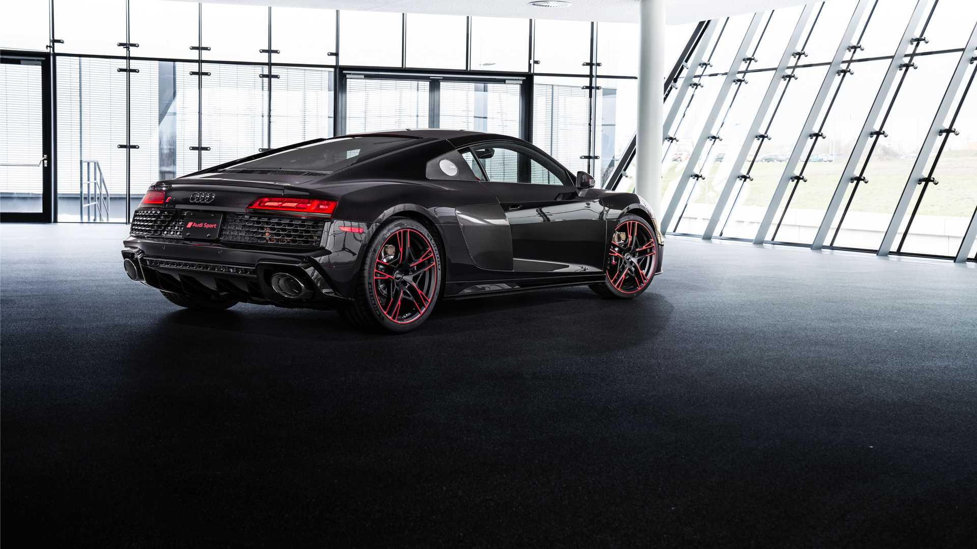 Audi R8 RWD Panther Edition ائودی آر8 پنتر ادیشن