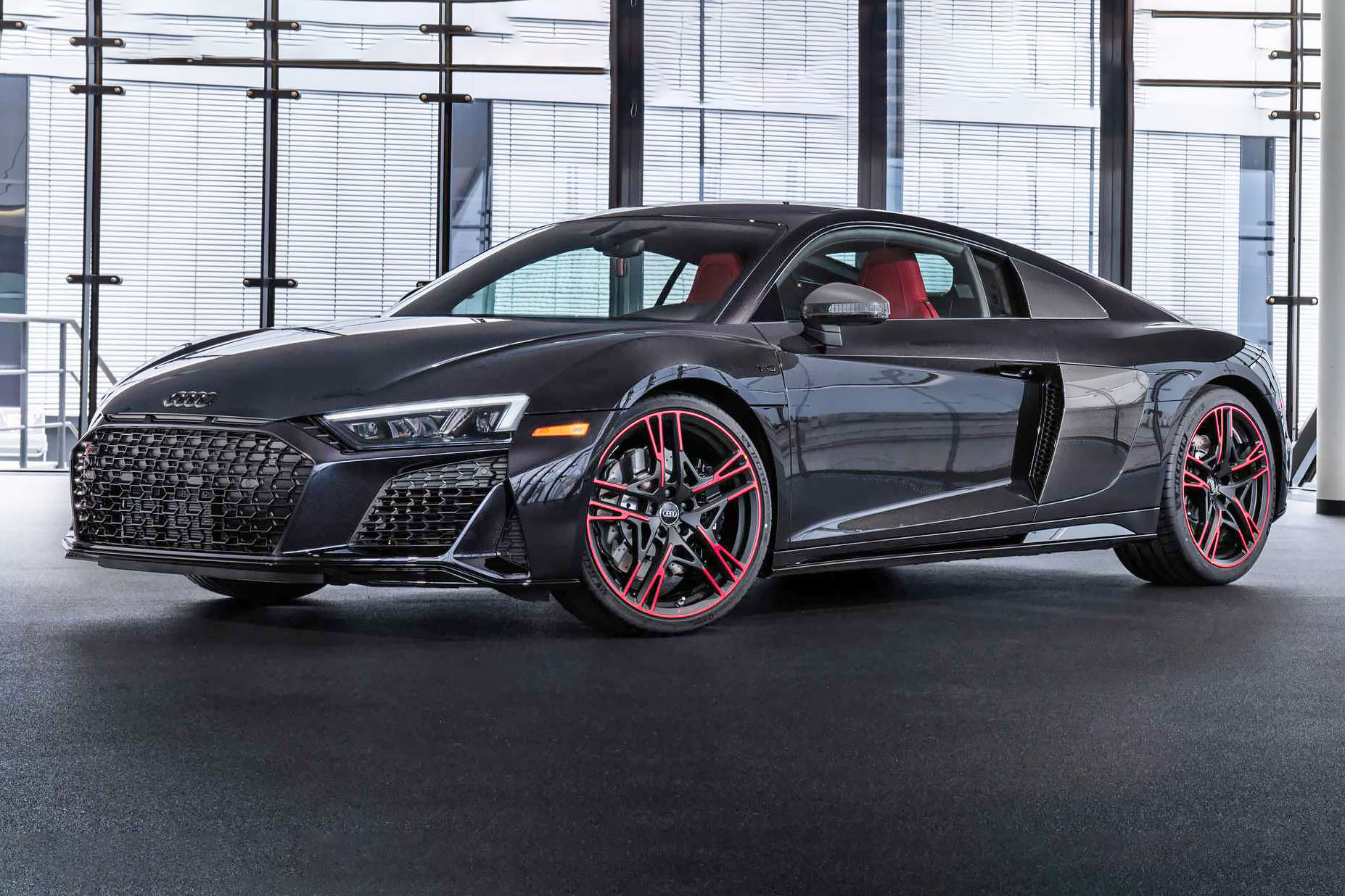 Audi R8 RWD Panther Edition ائودی آر8 پنتر ادیشن