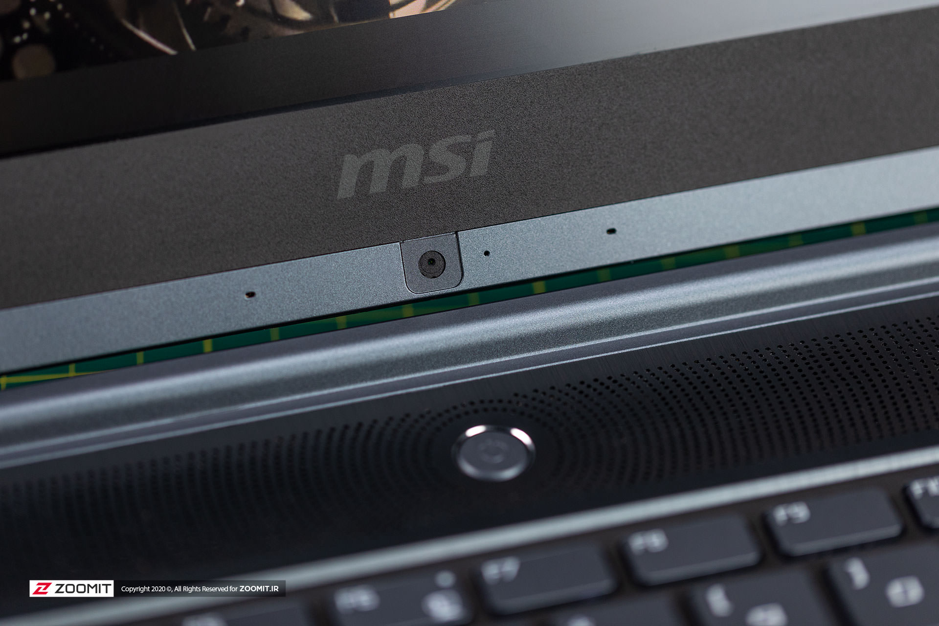 وب کم و لوگوی MSI لپتاپ MSI Modern 14