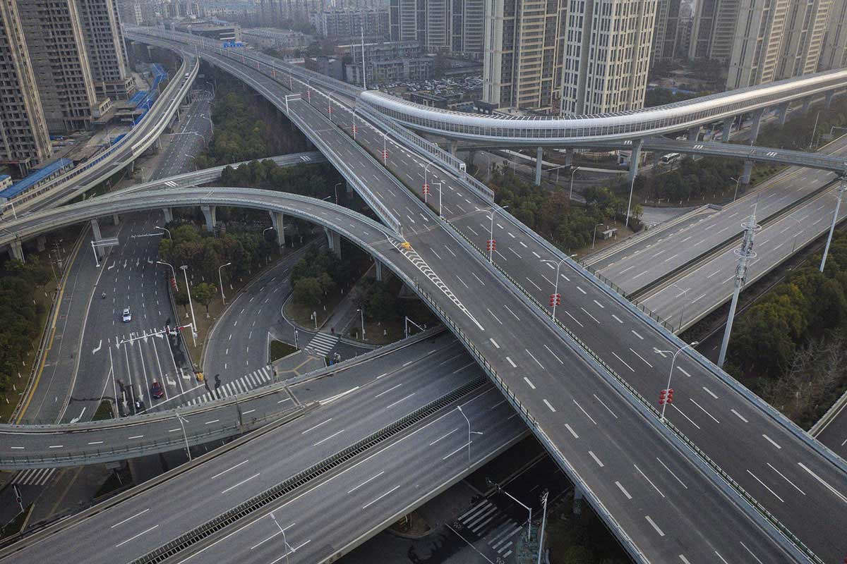  نمای هوایی از جاده‌ها و پل‌های شهر ووهان
