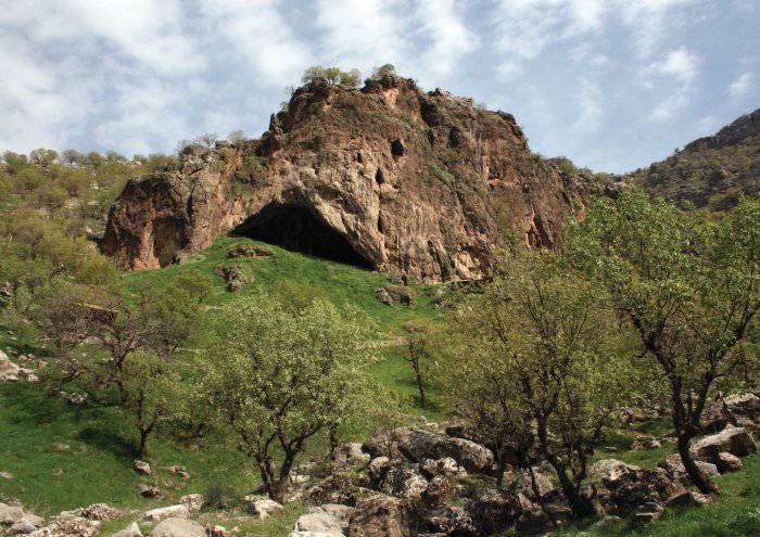 ورودی غار شانه‌در