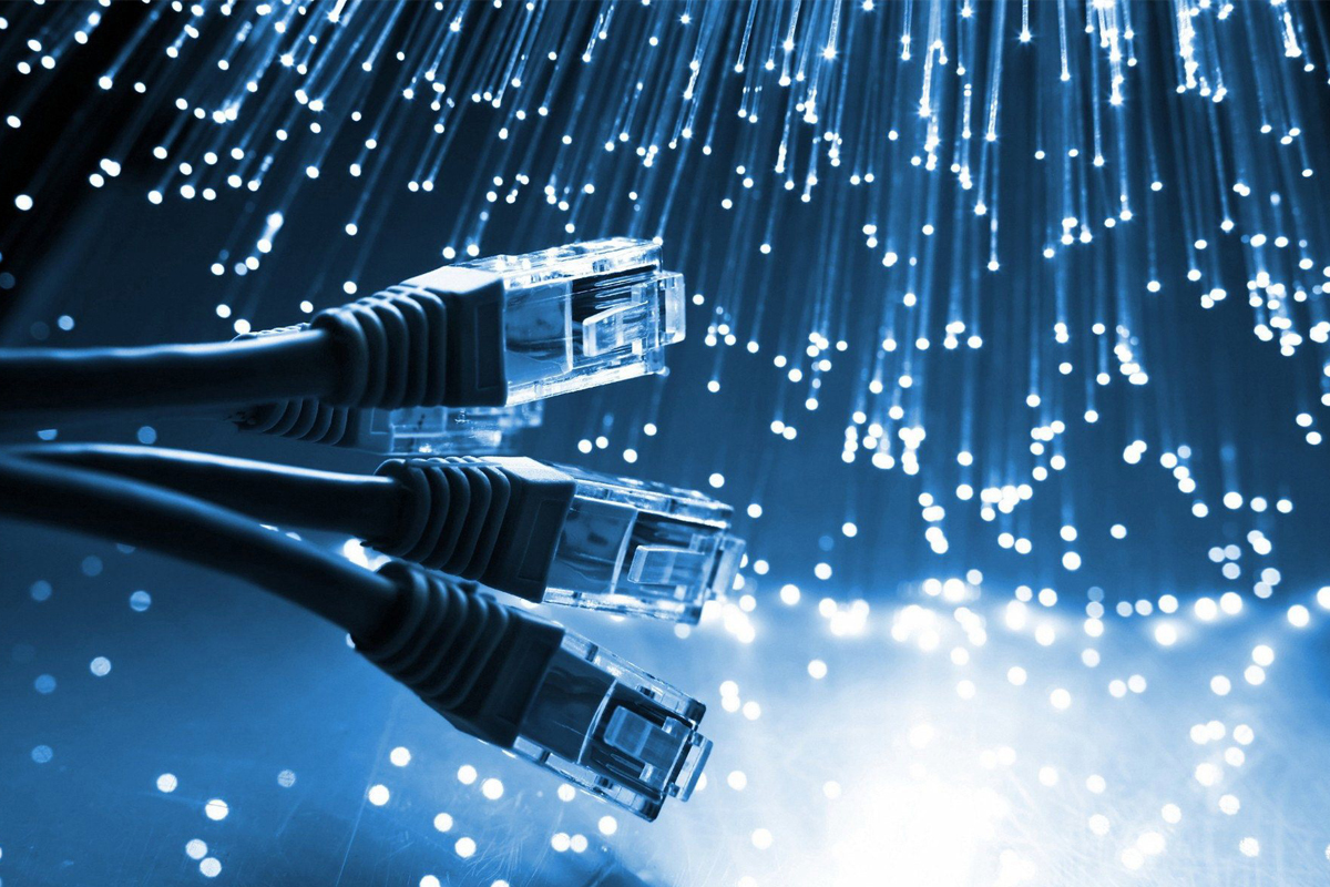 اینترنت پرسرعت سیمی با کابل شبکه