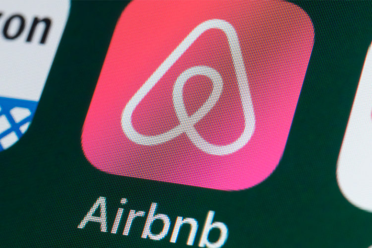 بازنگری Airbnb در مقررات رزرو مکان‌های اقامتی به‌دلیل شیوع کرونا